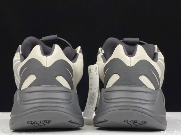 Adidas Yeezy Bone MNVN Boost FY3729 700 0618